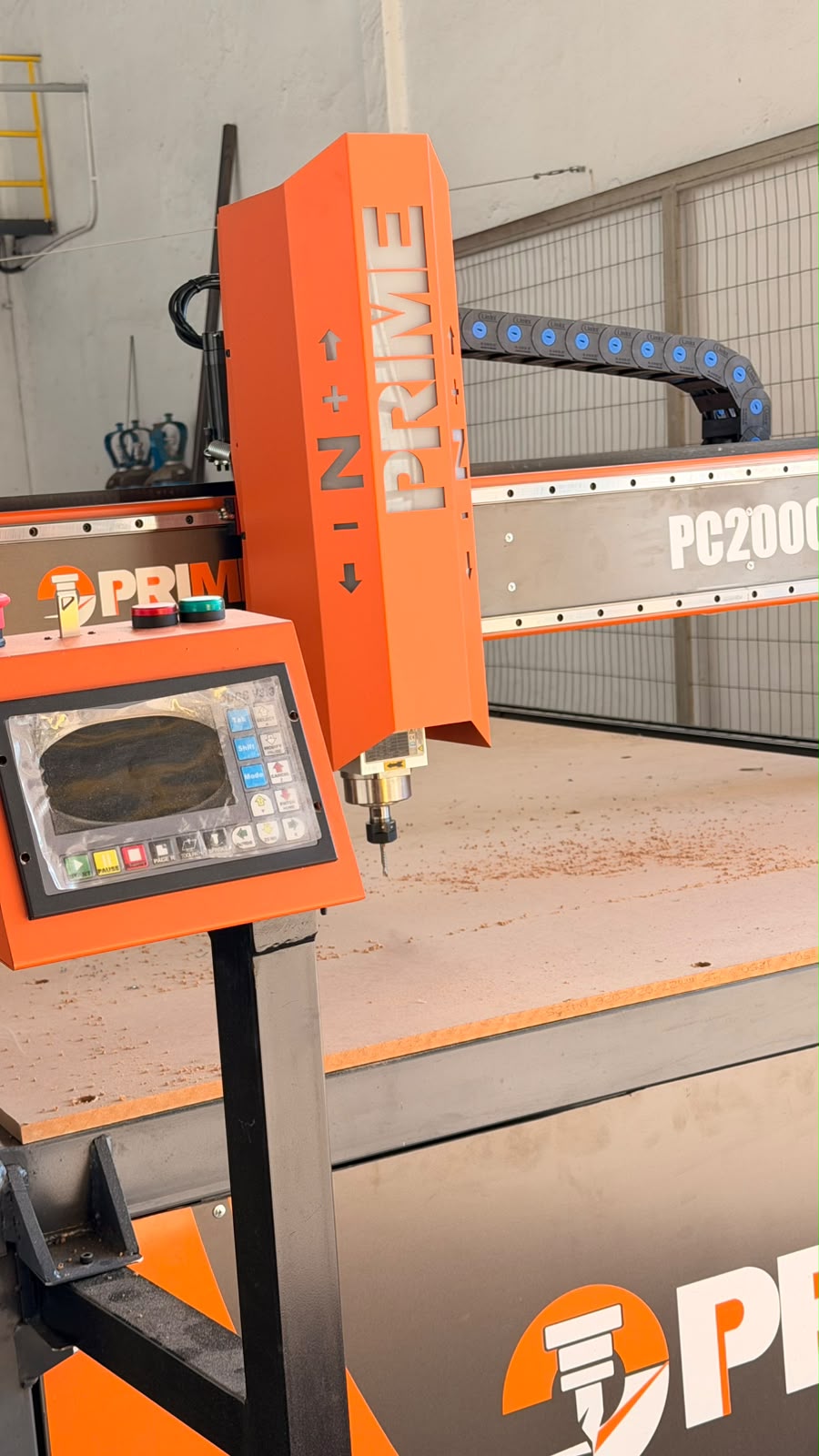 Máquina PRIME CNC na fábrica